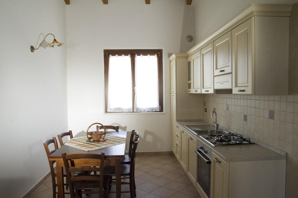 Residence Colle Veroni Mosciano SantʼAngelo Værelse billede